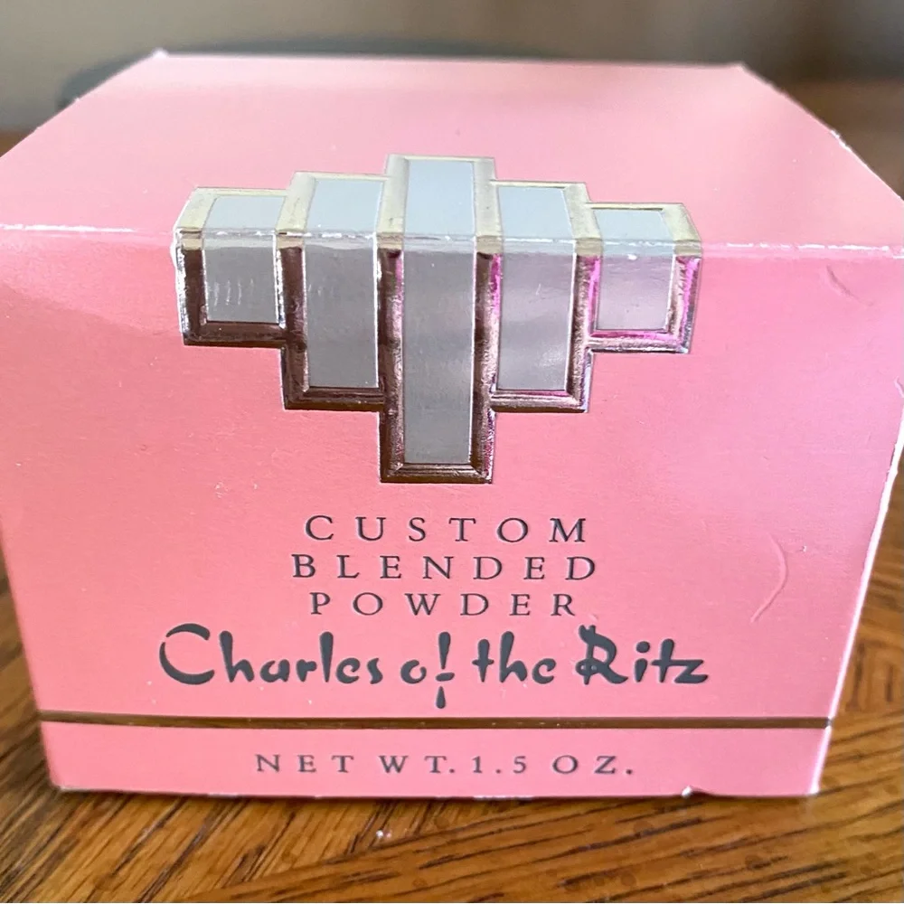 5/$25 Charles of the Ritz Loose Powder with Brush - Pink for a light brightner